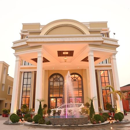 Hotel Krinoscco Ayodhya Extérieur photo