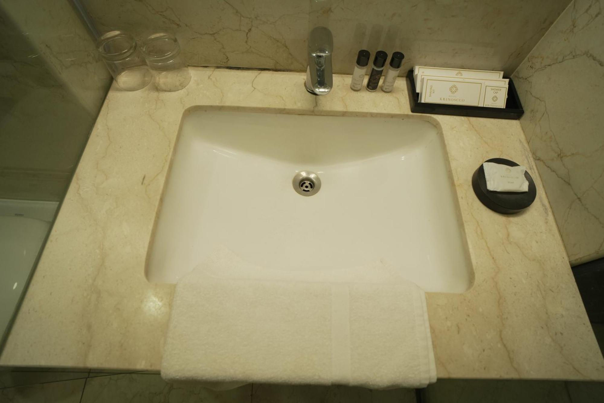 Hotel Krinoscco Ayodhya Extérieur photo